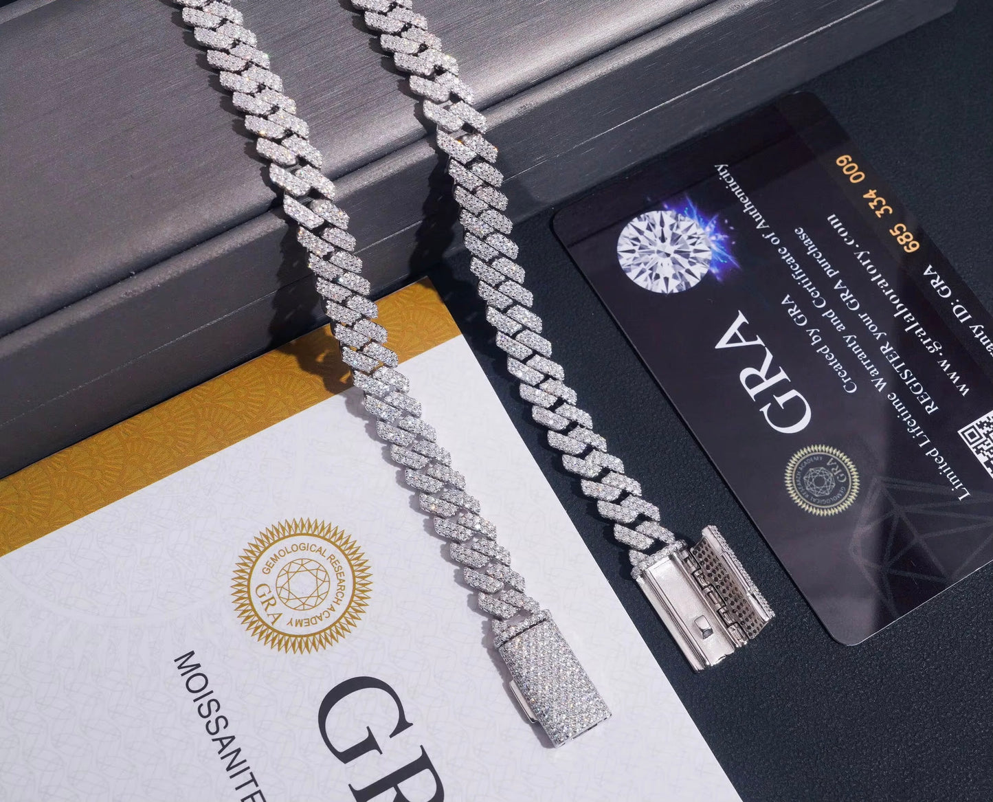 Mens 8MM VVS Moissanite Cuban Bracelet Silver